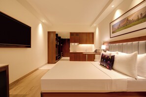 Studio, 1 tweepersoonsbed | Een minibar, een kluis op de kamer, een bureau, een laptopwerkplek