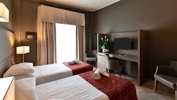 1 bedroom, down comforters, minibar, in-room safe