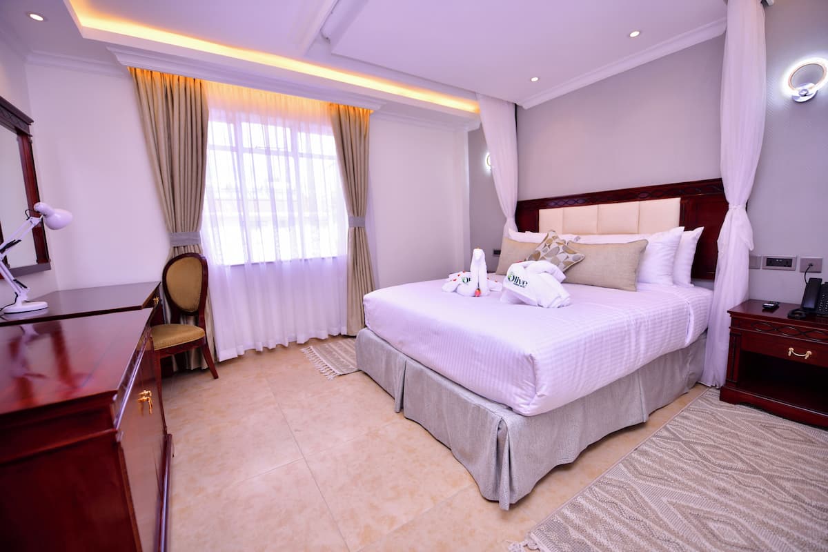 1 bedroom, desk, free WiFi, bed sheets