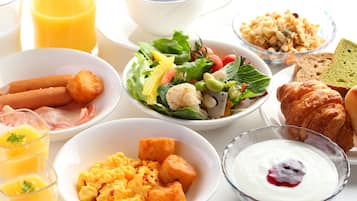 Daily buffet breakfast for a fee