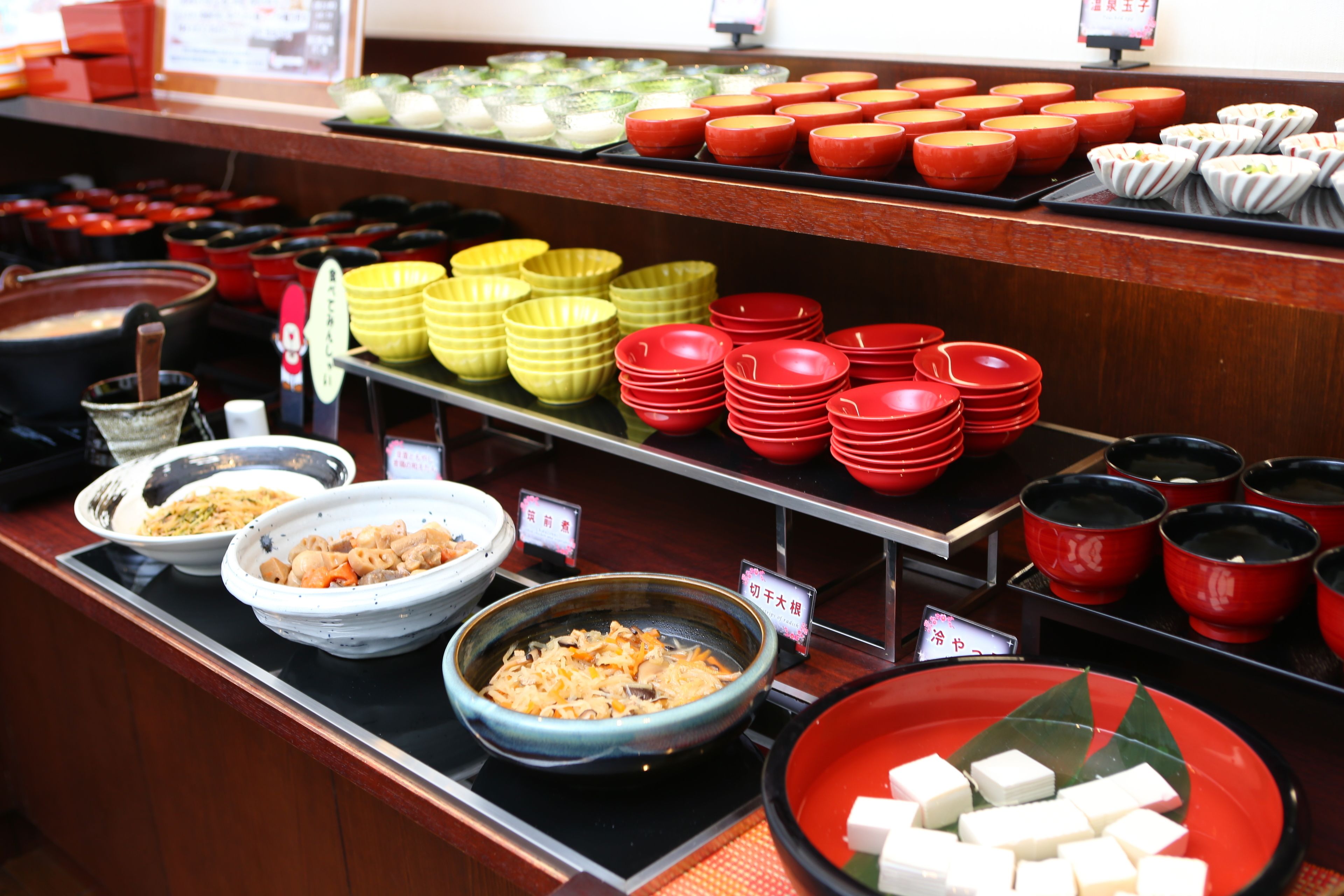 Frokostbuffé hver dag (JPY 1430 per person)