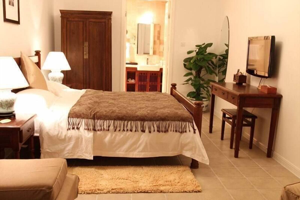 Double Room, Courtyard Area | Premium bedding, minibar, in-room safe, desk
