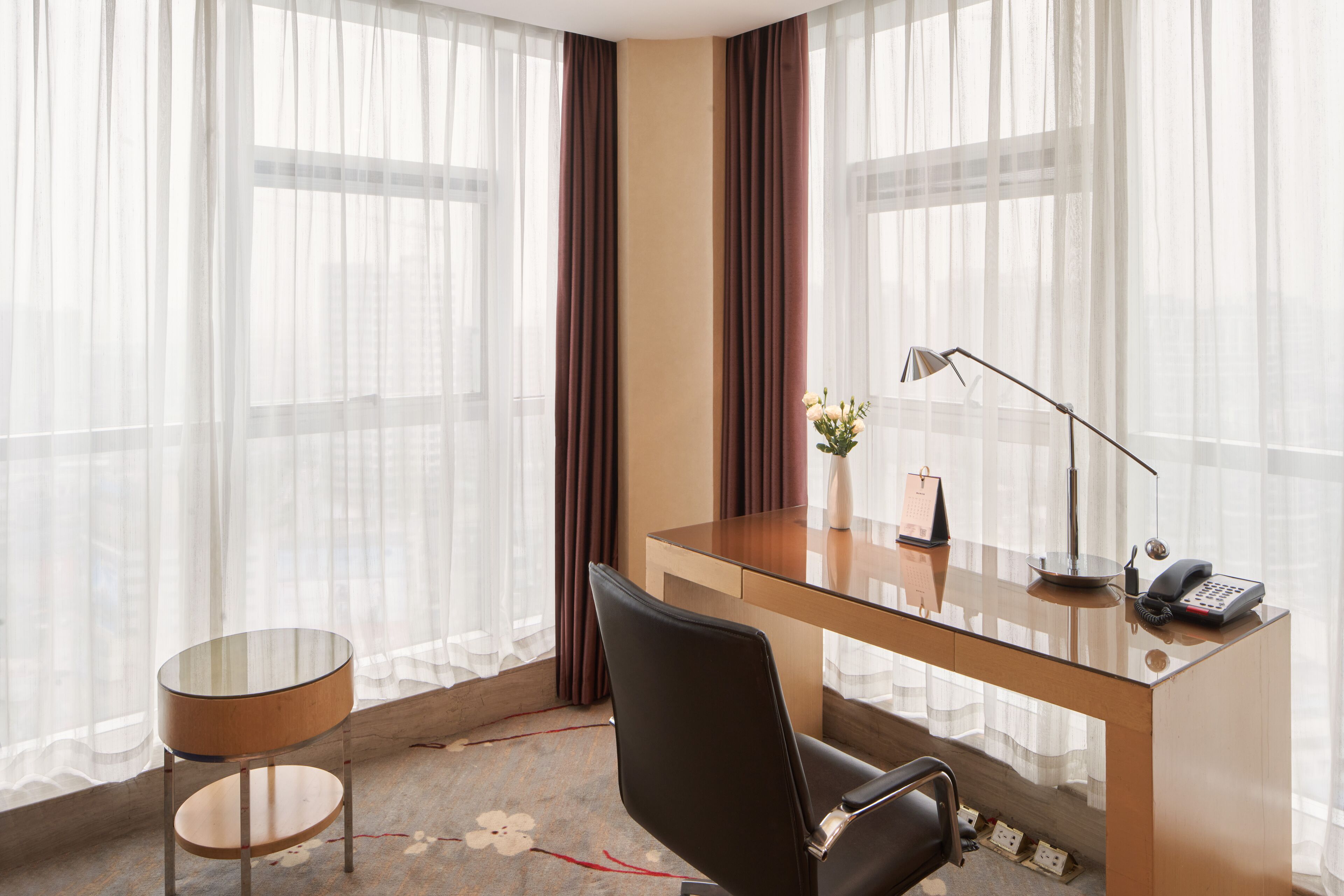 executive deluxe room | 1 bedroom, in-room safe, desk, blackout curtains