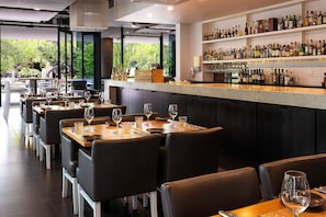 Dining - Mantra St Kilda Road (Melbourne)