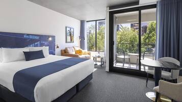 Pillowtop beds, minibar, desk, laptop workspace