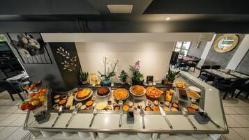 Breakfast, lunch, dinner served; French cuisine