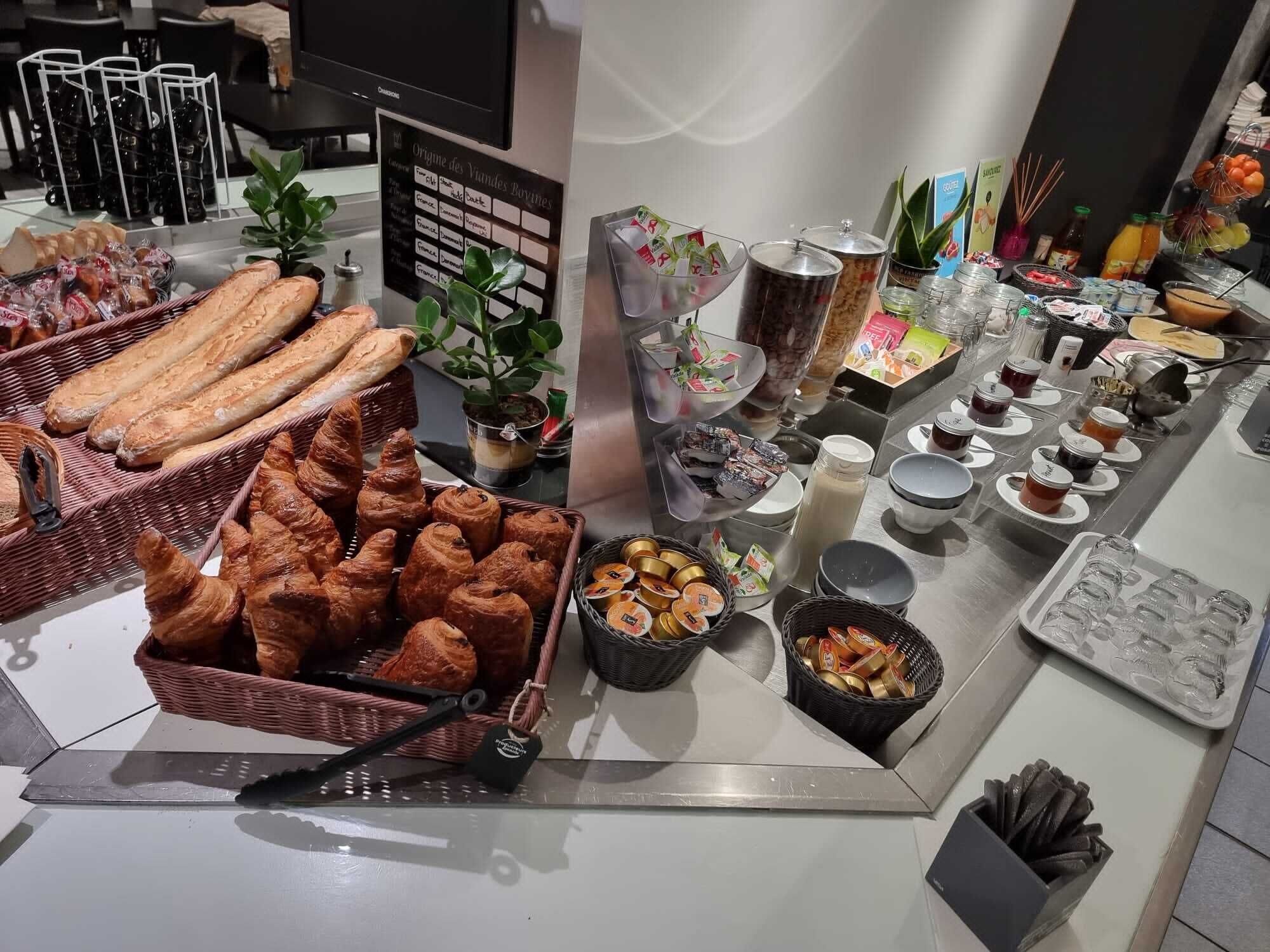 뷔페 아침 식사