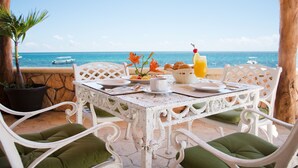 Terrace/patio - Hacienda Morelos (Puerto Morelos)