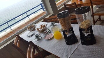 每日供应欧陆式早餐（每人 EUR 7）