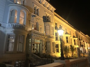 Fachada da propriedade