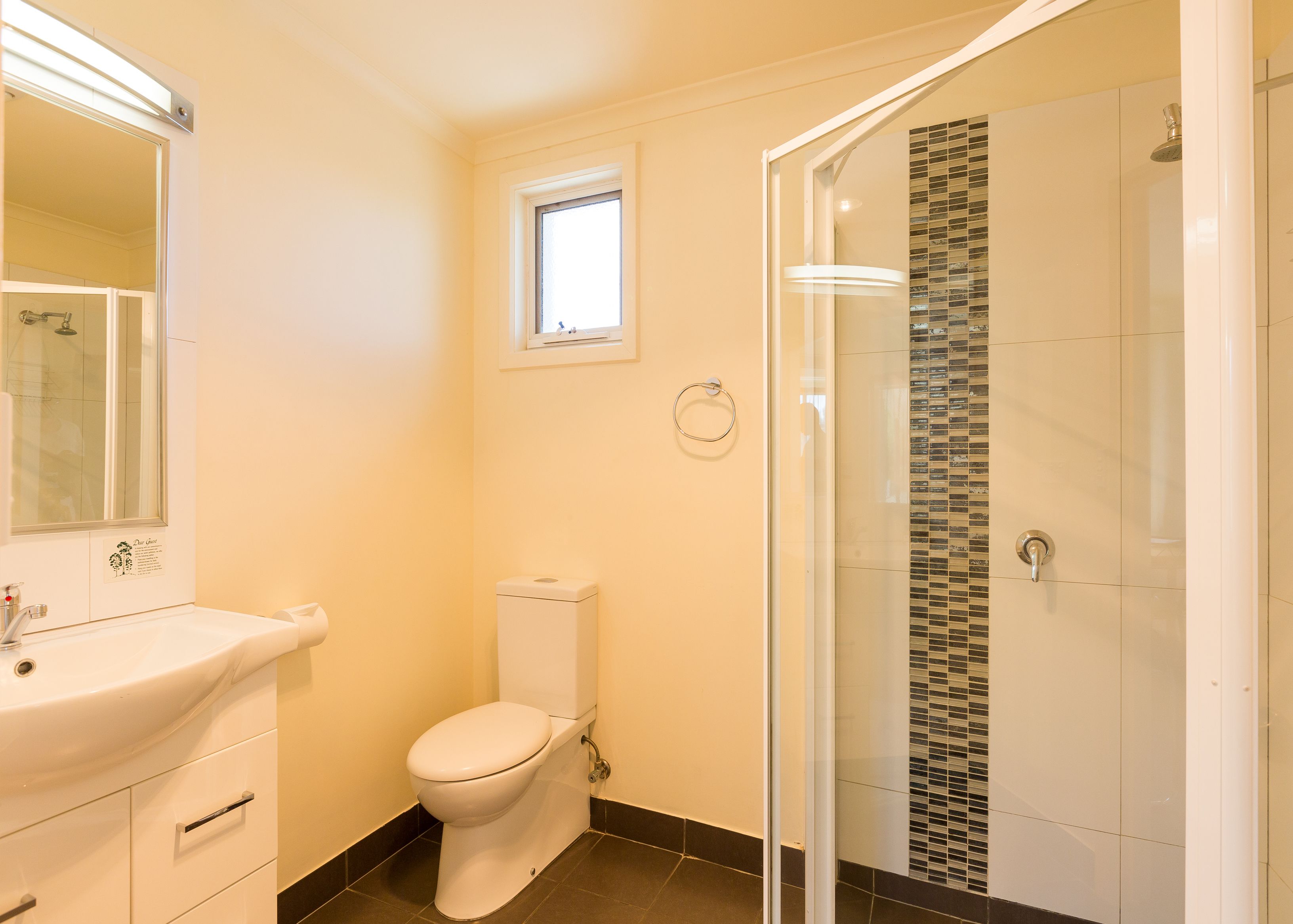 Graham Apartments — image 14