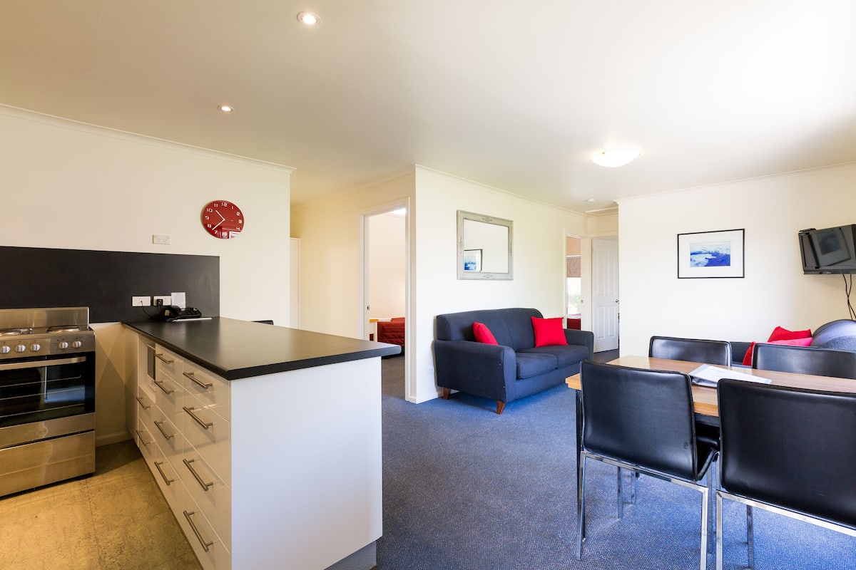 Appartement, 3 slaapkamers (Sleeps 6) | Privékeuken | Een magnetron, een koffiezetapparaat/waterkoker, een waterkoker