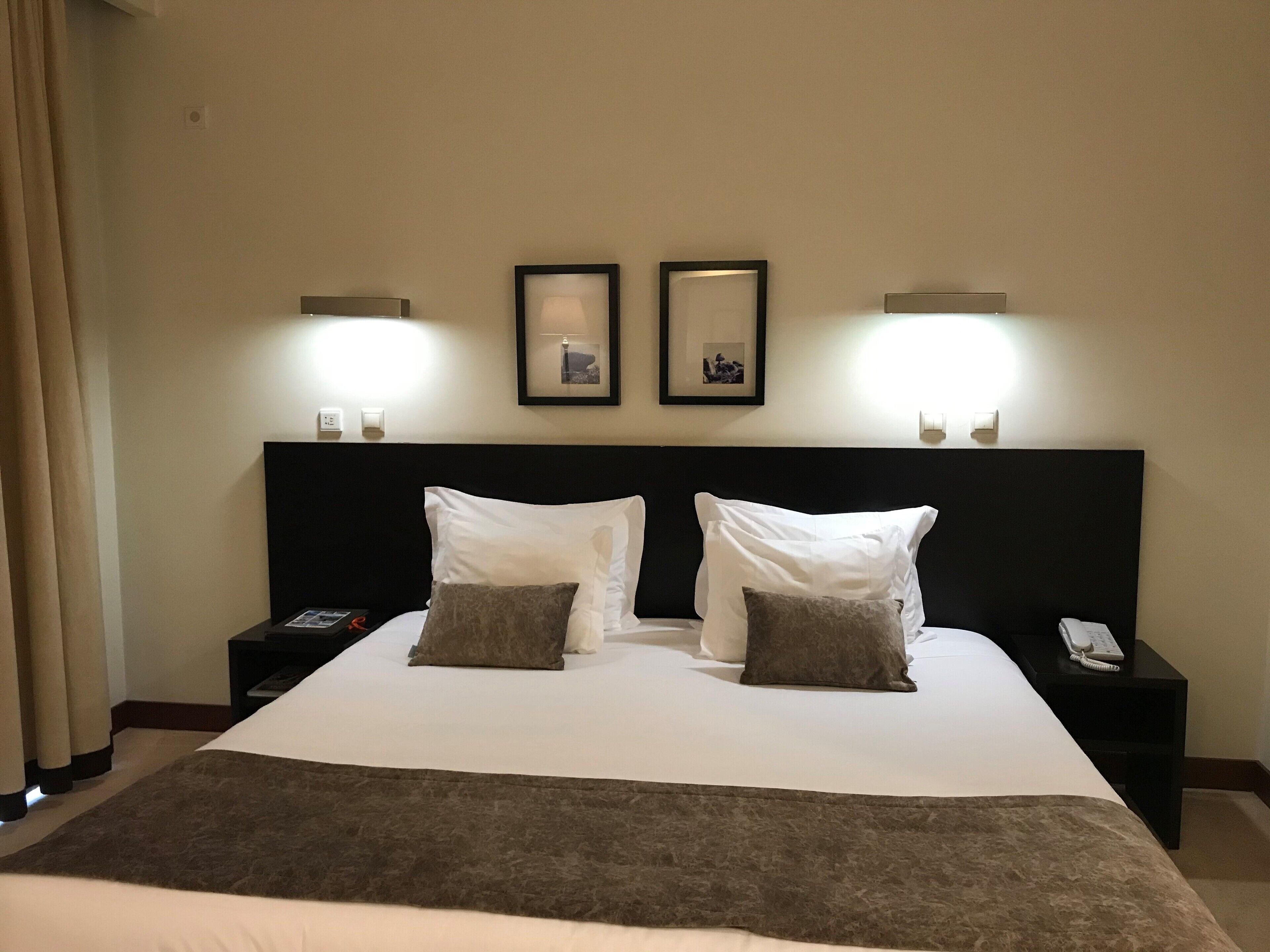 down duvets, pillow-top beds, desk, soundproofing