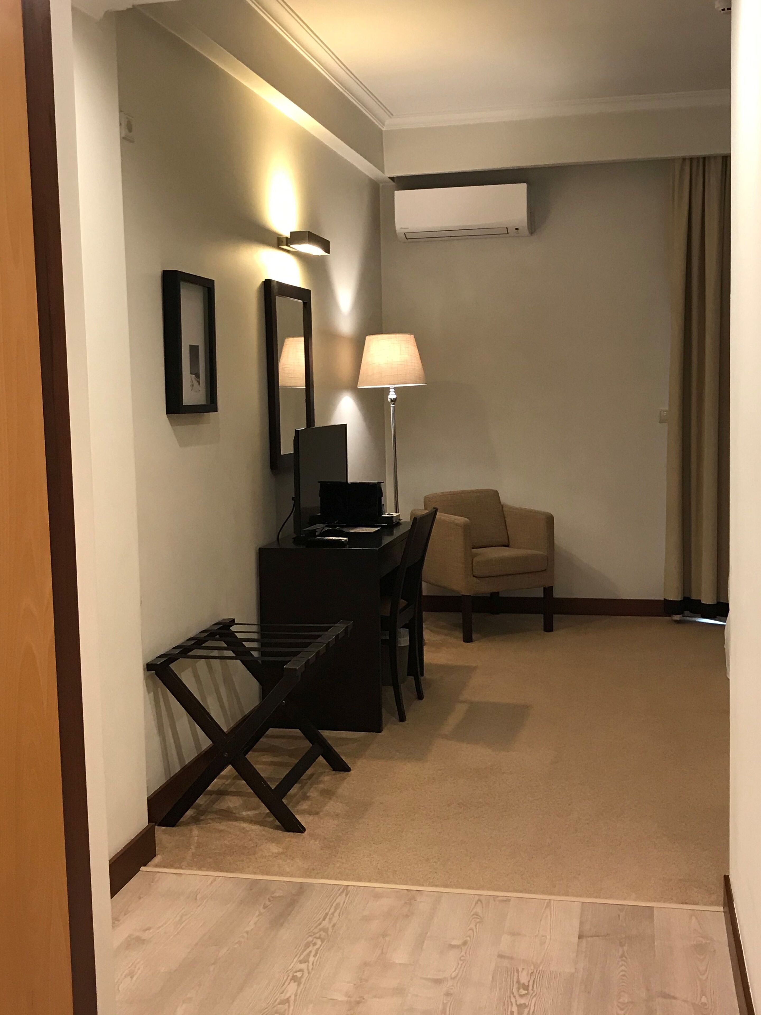 superior double room | down duvets, pillow-top beds, desk, soundproofing