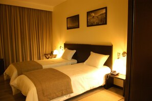 Minibar, in-room safe, iron/ironing board, free cots/infant beds