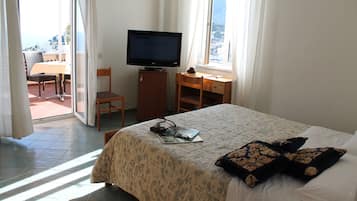 Minibaari, tallelokero huoneessa, vauvansängyt, ilmainen Wi-Fi