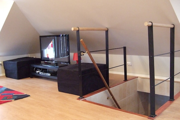 Honeymoon Penthouse, Sea View | Living area | 42-inch LED TV with satellite channels, TV, DVD player