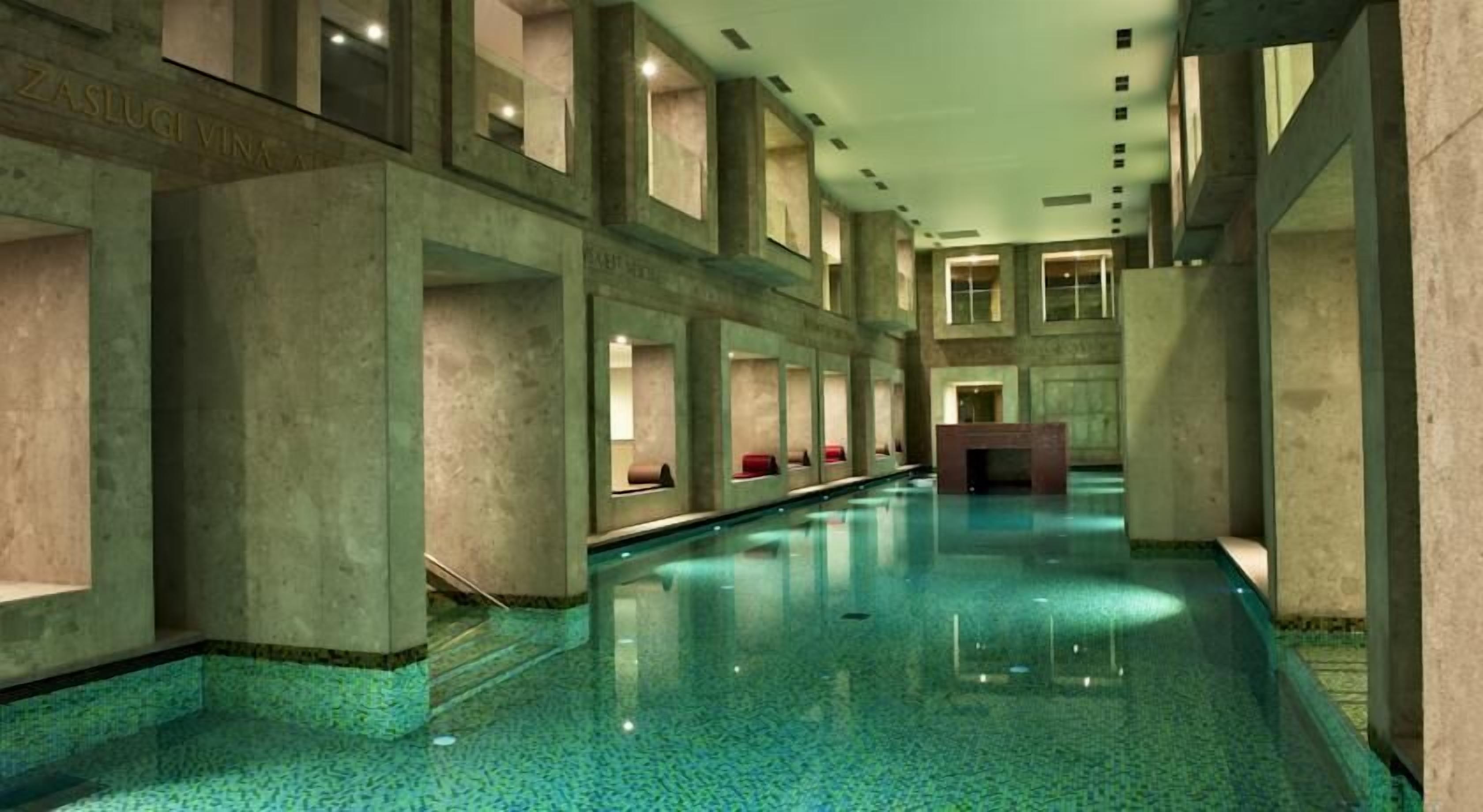 الإطلالة من المنشأة