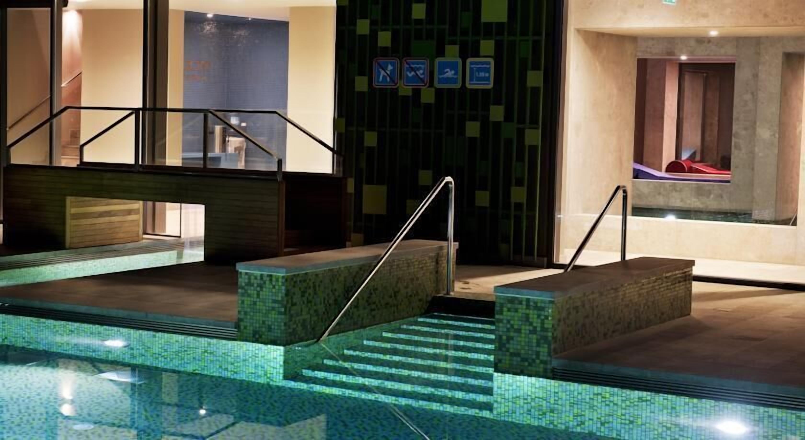 الإطلالة من المنشأة