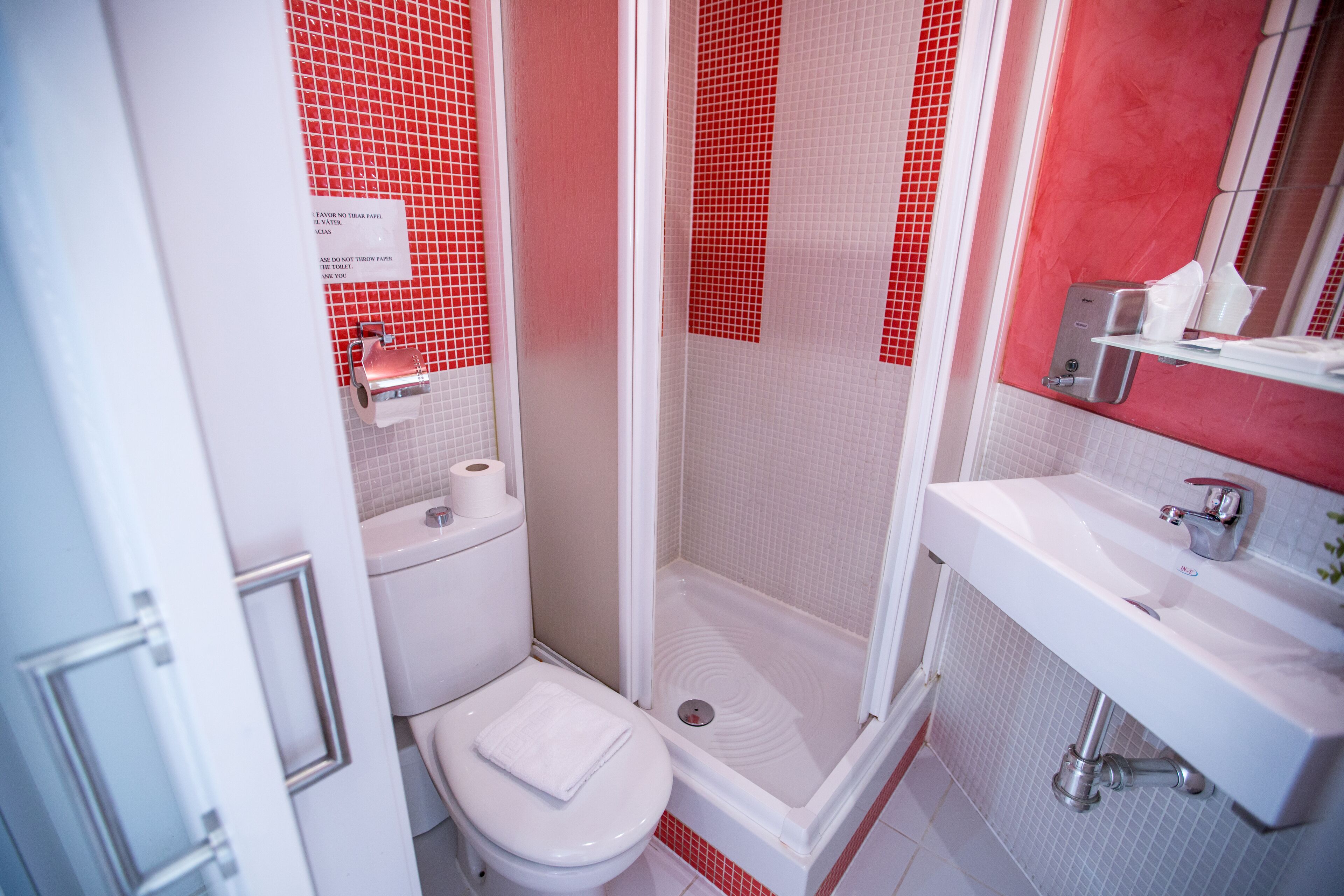 Photo - Hostal Met Madrid