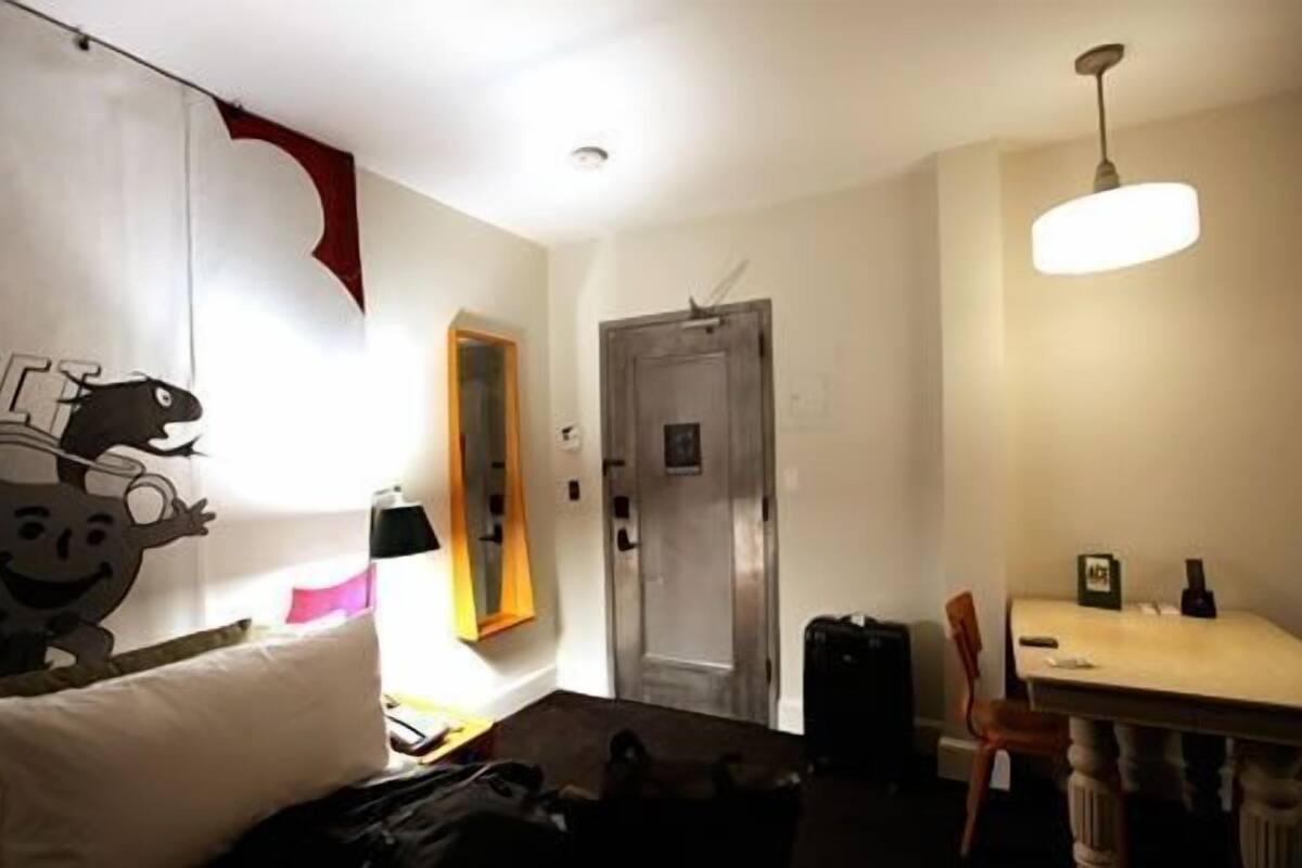 hypo-allergenic bedding, in-room safe, individually furnished, desk