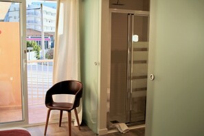 Classic Single Room, Terrace | Bathroom | Hair dryer, towels