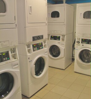 Laundry room - 790 on George Backpackers (Haymarket)