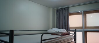 790 on George Backpackers