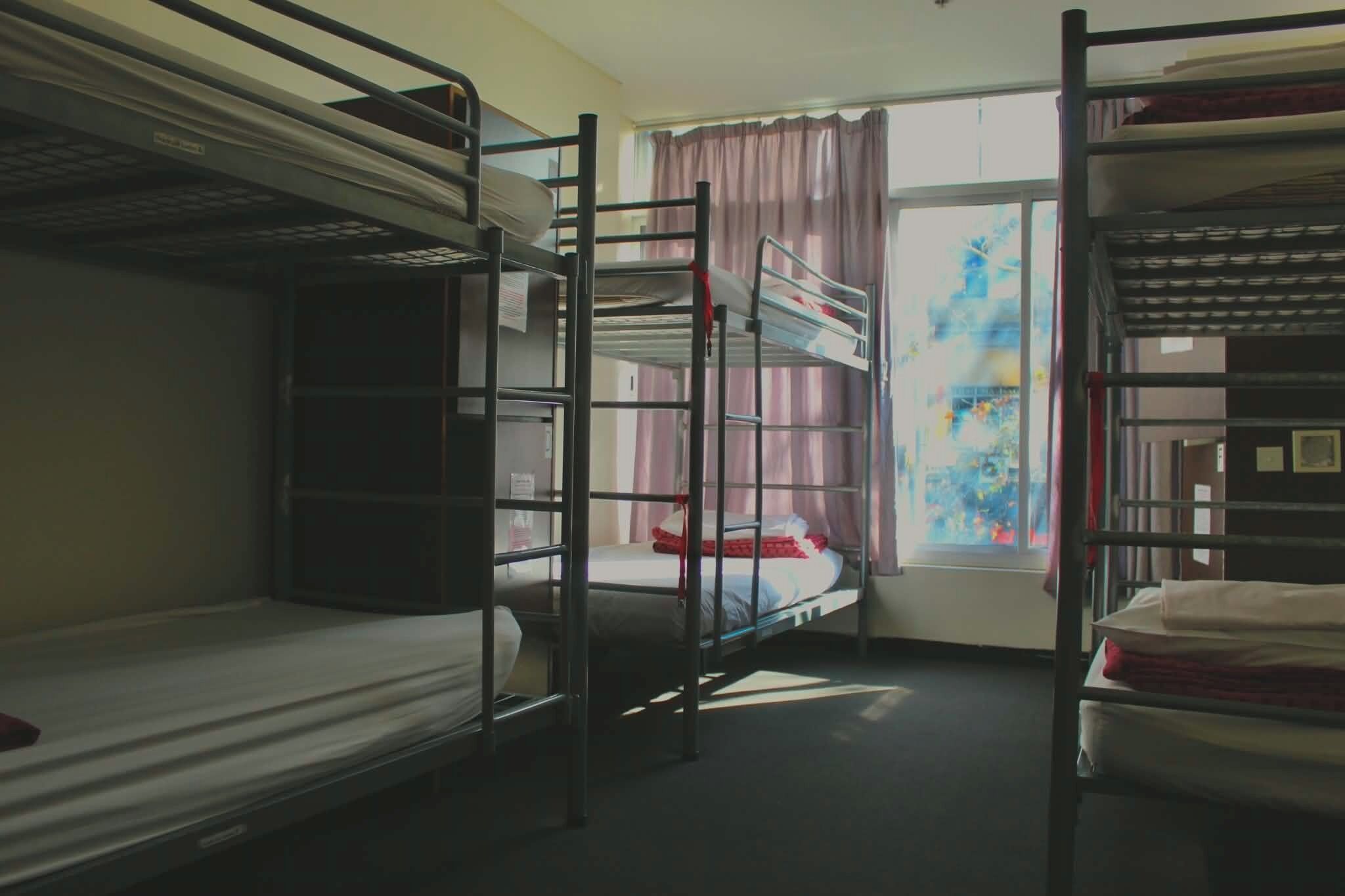 WiFi (free), bed sheets