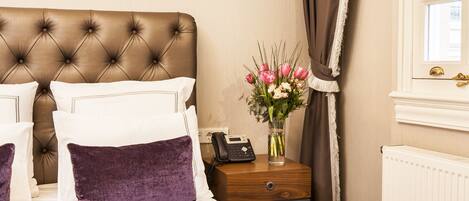 Egyptian cotton sheets, premium bedding, in-room safe, desk