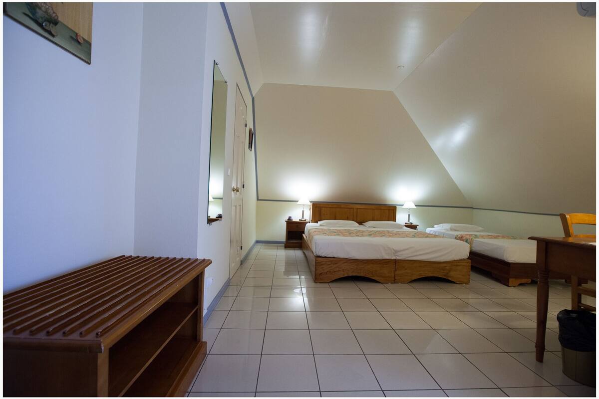 Family Triple Room, Multiple Beds, Non Smoking | In-room safe, desk, rollaway beds (surcharge), WiFi (free)