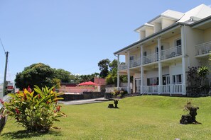 Front of property - Hotel La Fournaise (Sainte-Rose)
