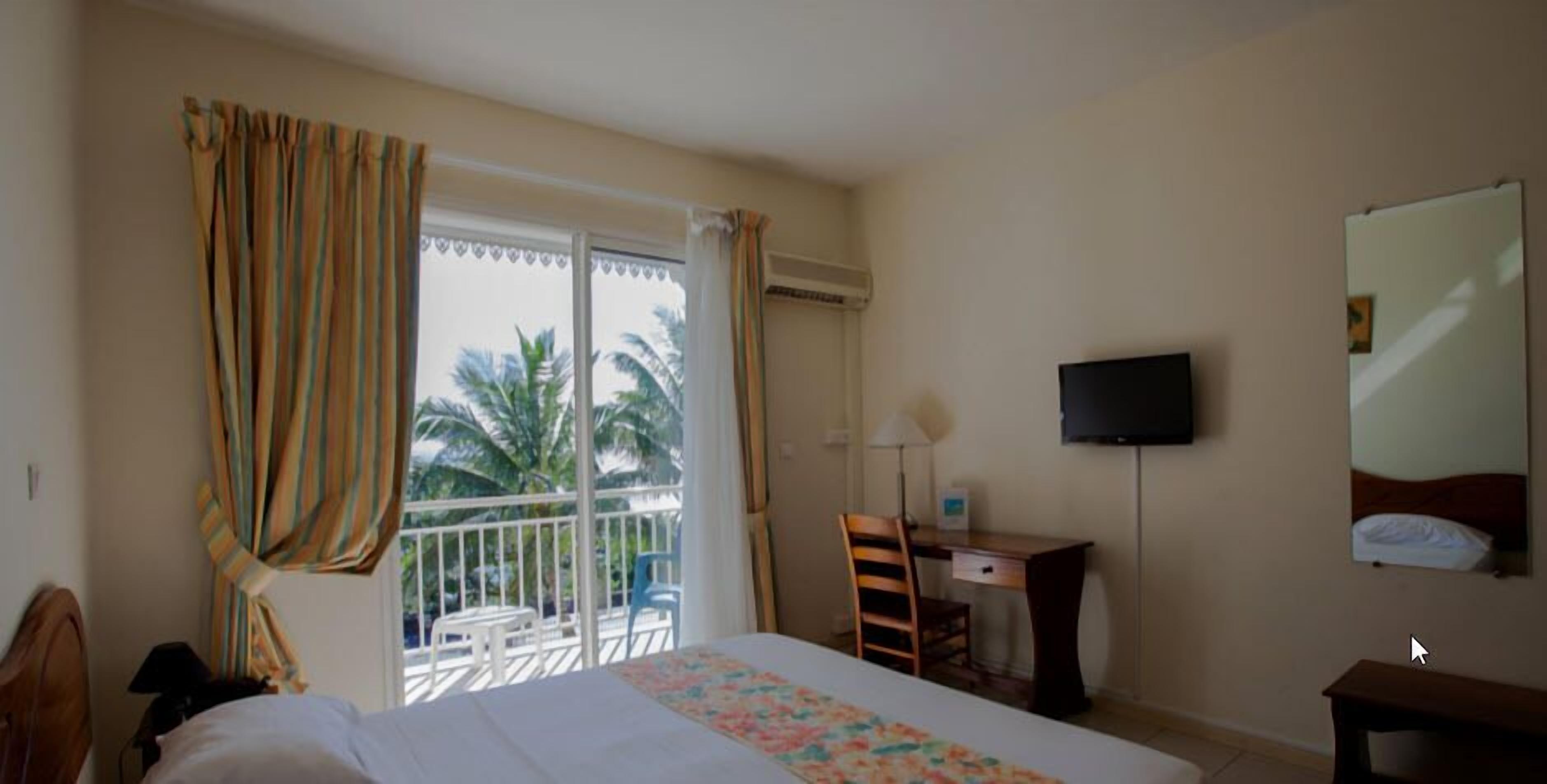 In-room safe, individually decorated, desk, rollaway beds