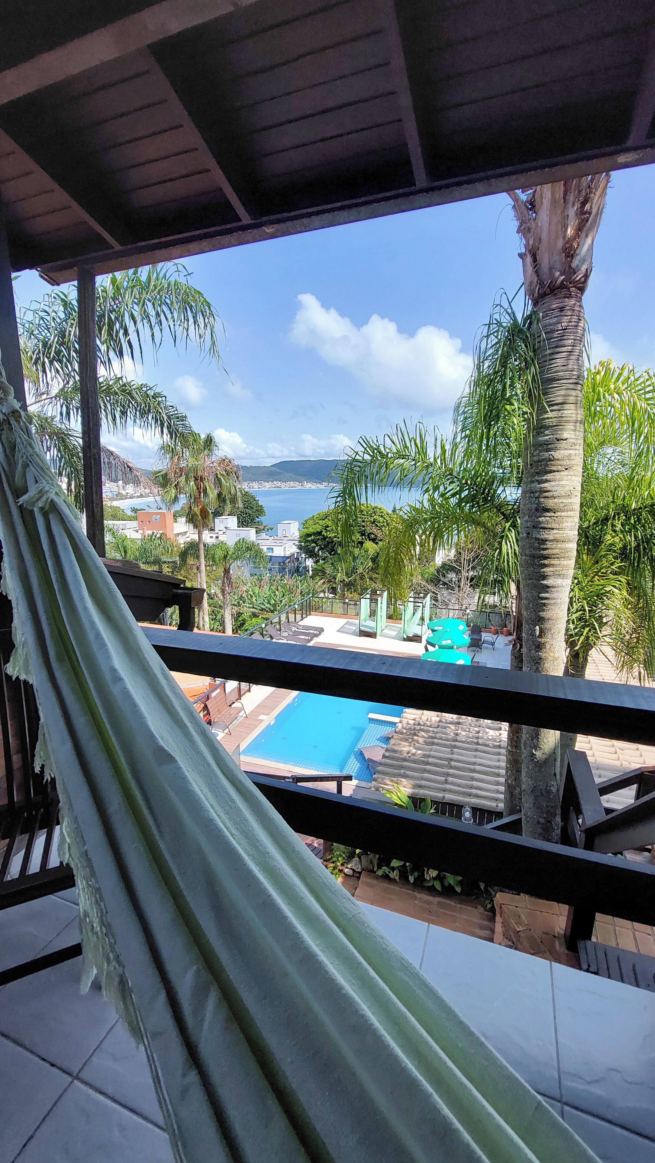 Quarto quádruplo premier, vista para o mar | Roupas de cama premium, frigobar, Wi-Fi de cortesia, roupa de cama