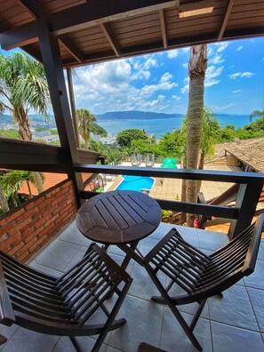 Premium bedding, minibar, free WiFi, bed sheets - Pousada Palmeiras (Bombinhas)