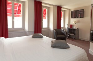 Premium bedding, in-room safe, desk, blackout curtains