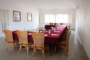 Meeting facility