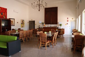 Daily continental breakfast for a fee - Zar Culiacan (Culiacán)