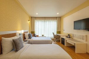 Minibar, in-room safe, desk, blackout drapes