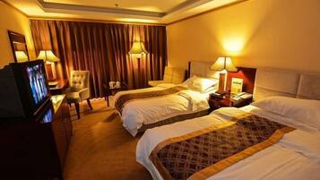 Minibar, in-room safe, alarm clocks