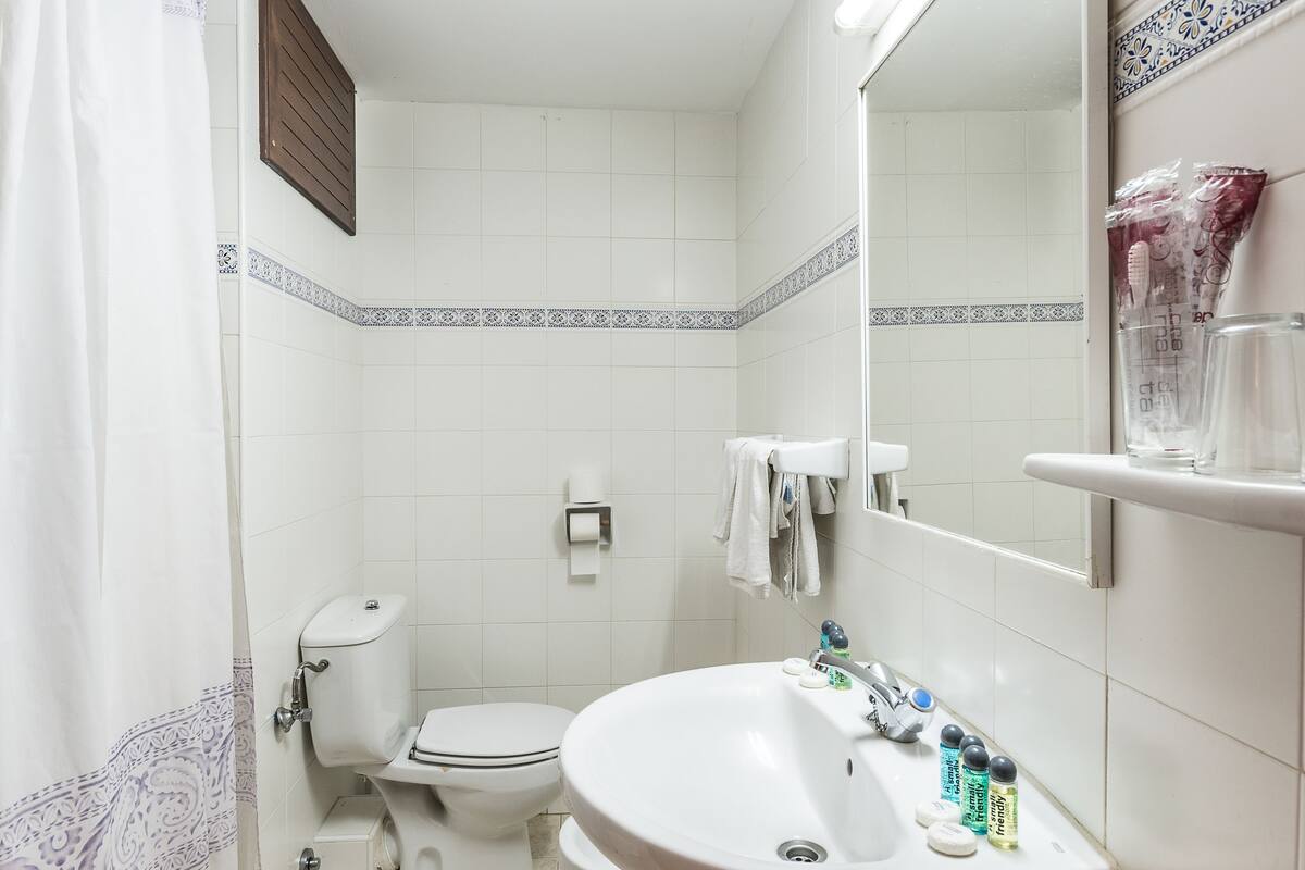 free toiletries, hair dryer, towels