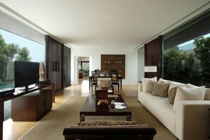 Internet, alarm clocks - Kayumanis Nanjing Private Villa & Spa (Nanjing)