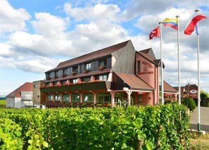 Exterior - Hotel Le Ménestrel (Ribeauvillé)
