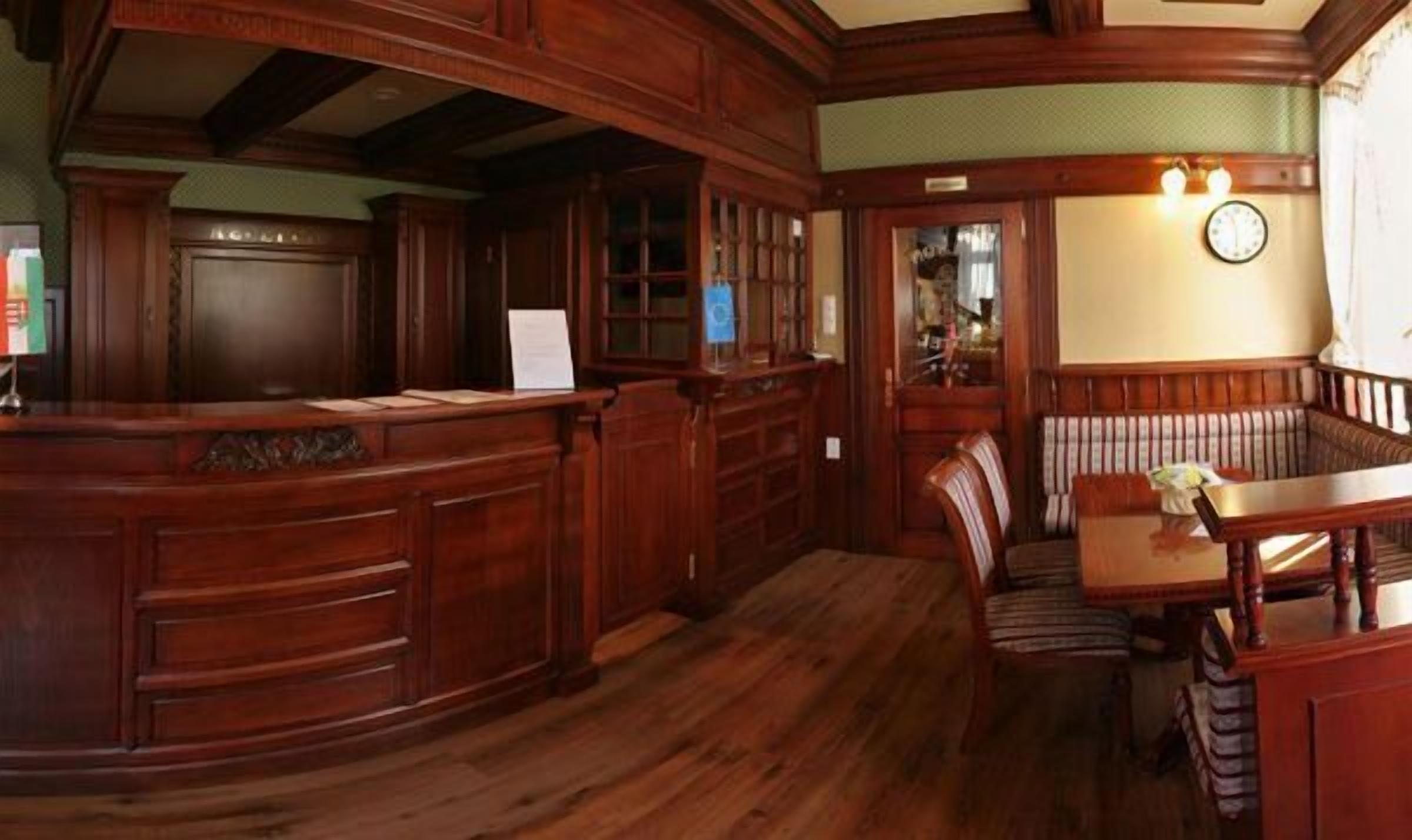 Hall