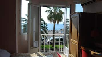 Premium bedding, memory foam beds, minibar, in-room safe