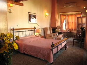 スタンダード スイート | セーフティボックス (室内)、防音設備、WiFi (無料)