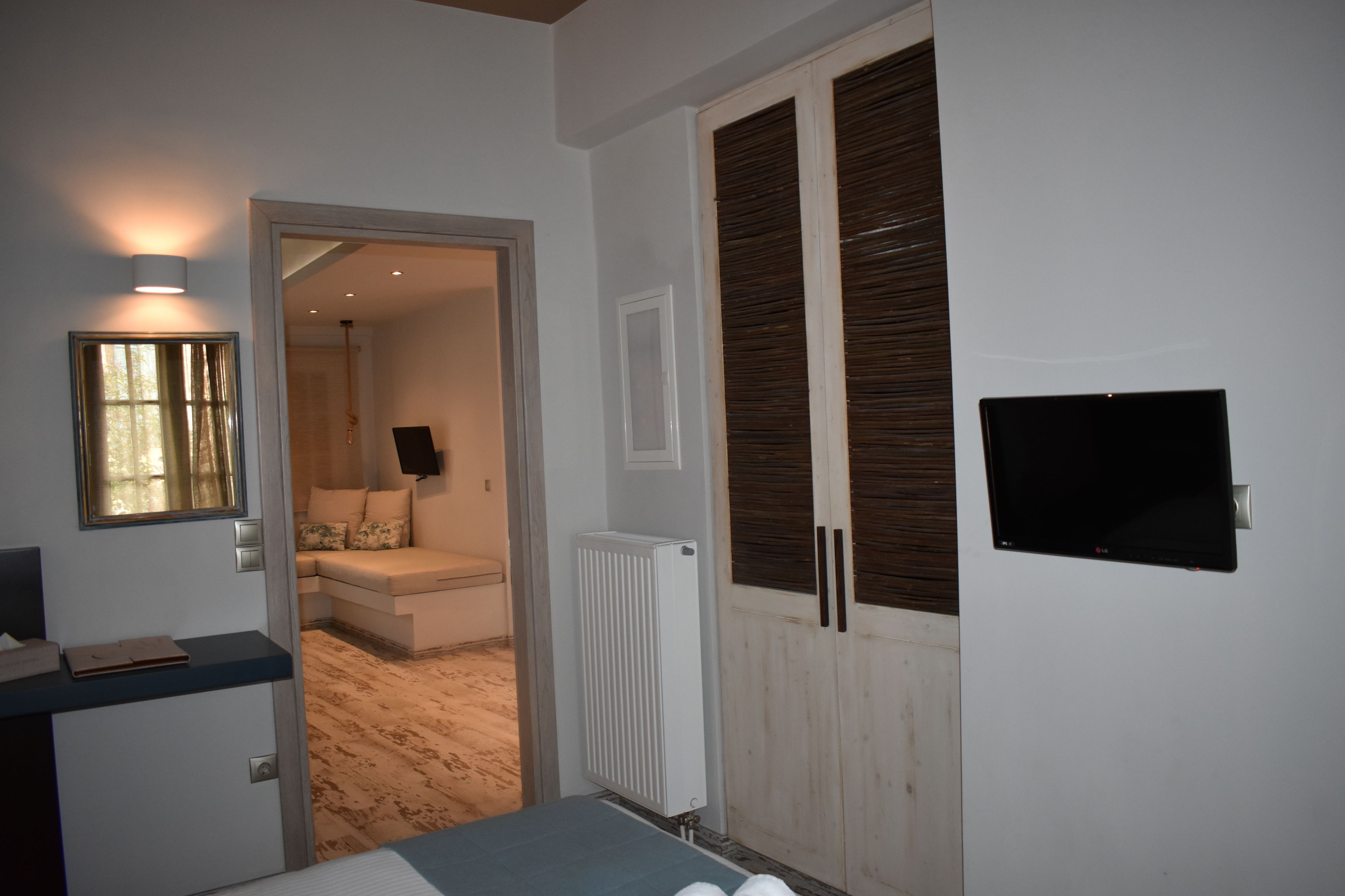 in-room safe, soundproofing, free wifi