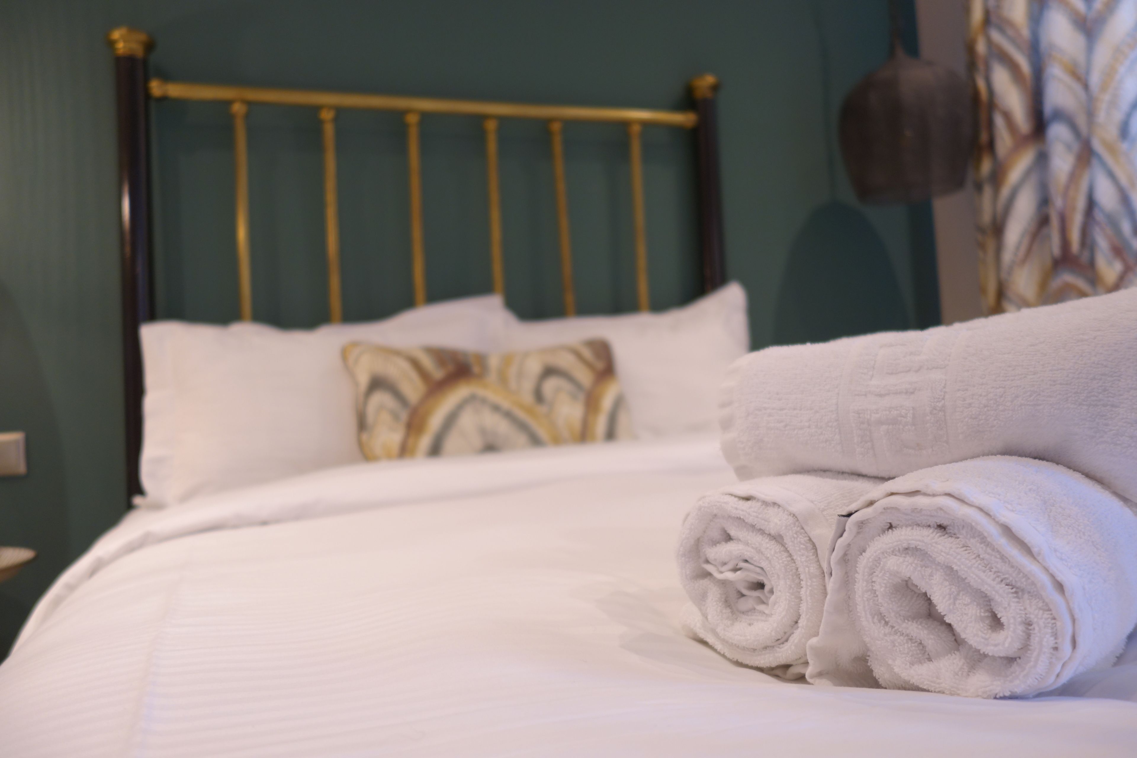 in-room safe, soundproofing, free wifi