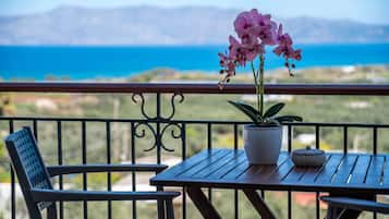 Free minibar, in-room safe, desk, laptop workspace