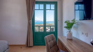 Double Room, Sea View | Room amenity